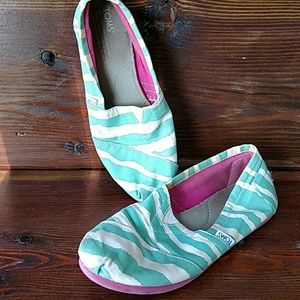 Toms!!