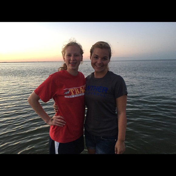 Meet your Posher, Taylor - Picture 1 of 1