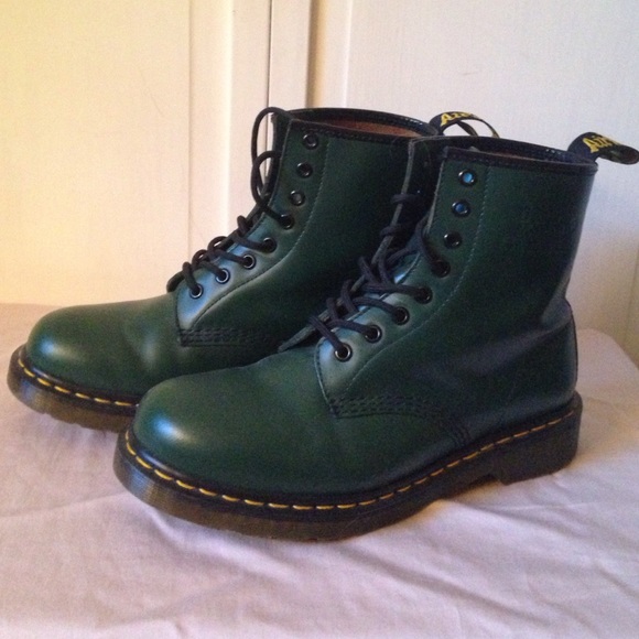 Green dr. martens