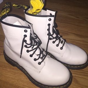 Doc Martens White
