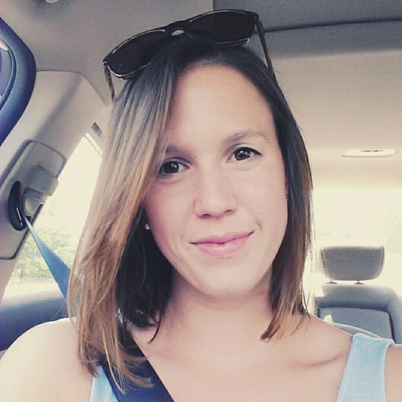 Meet your Posher, Michelle - Picture 1 of 1