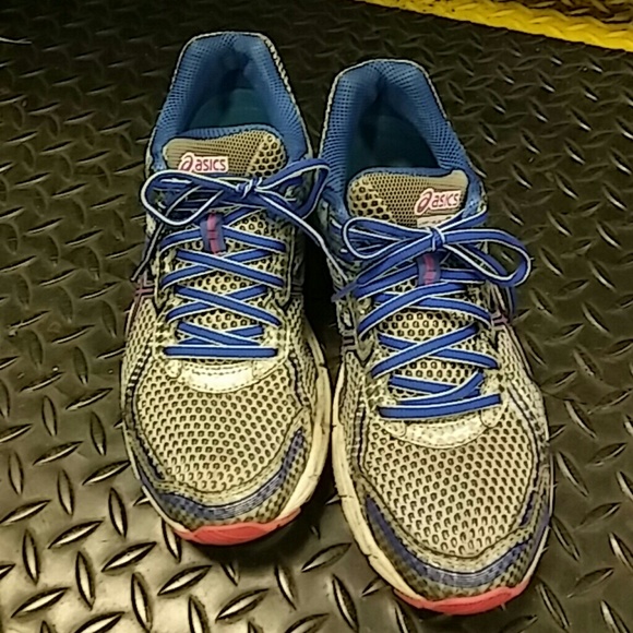 Asics GT-1000