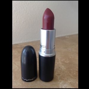 MAC LIPSTICK ~ used only a couple of times