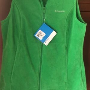 ITEM ON HOLD. Columbia fleece vest