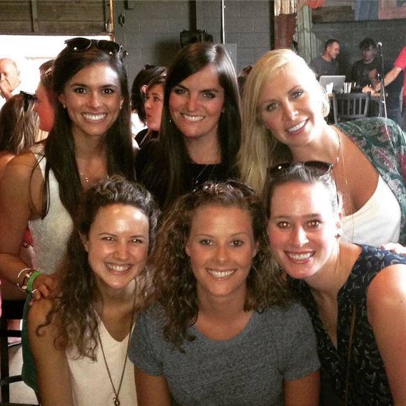 Meet your Posher, Lara