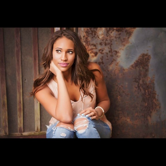 Meet your Posher, Jamison - Picture 1 of 1