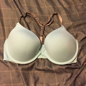 🔴THIS ITEM IS ON HOLD🔴 Pink by VS Bra