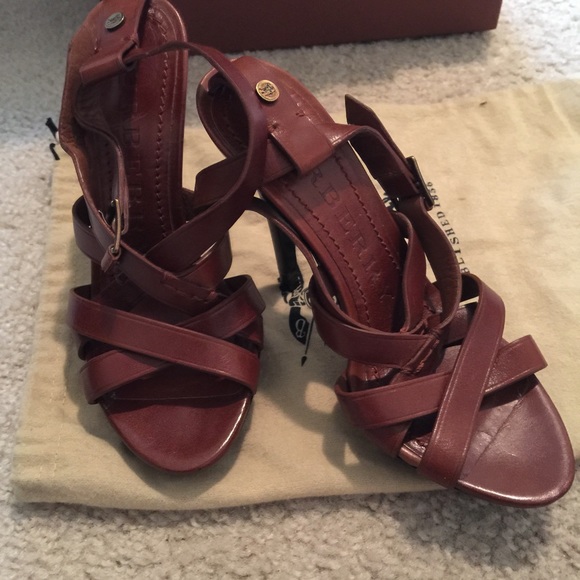 Burberry heels - Picture 4 of 4
