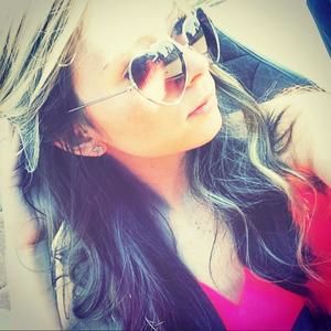 Meet your Posher, Ariana