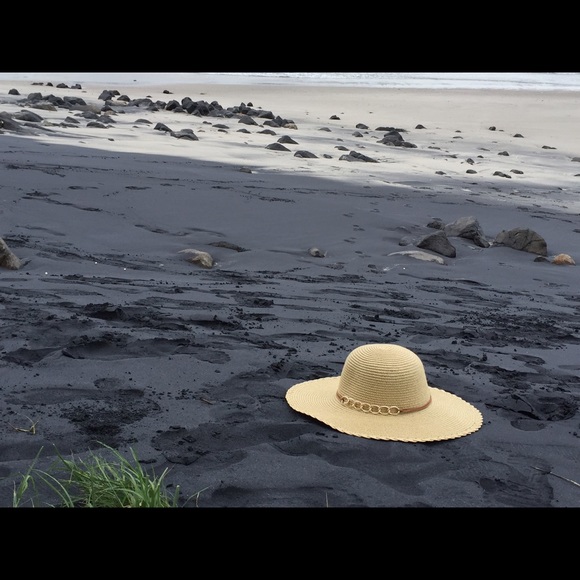 Meet your Posher, Nicki - Picture 1 of 1