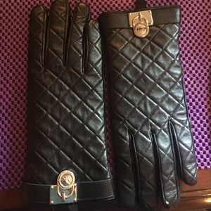 Authentic MK winter gloves