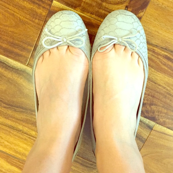 Nude snakeskin ballet flats - Picture 1 of 2