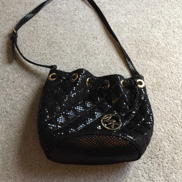 Michael Kors Handbags - MK CROSSBODY BAG