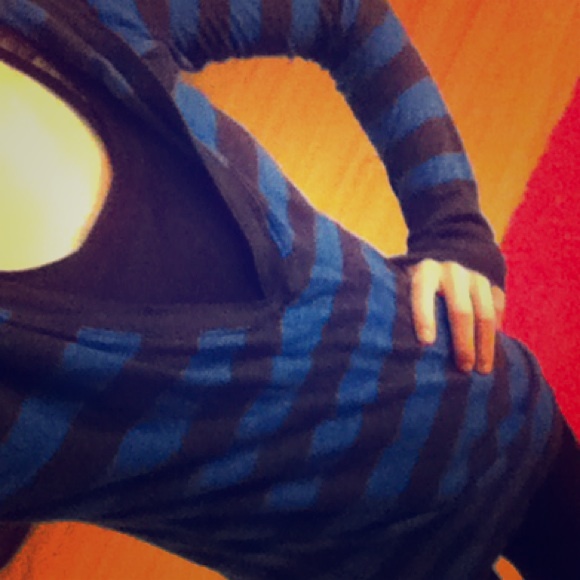 American Eagle Long Sleeve Hooded Sweater