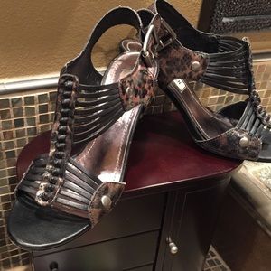 Steve Madden Phoenyxx heels.