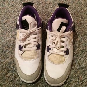 Jordan retro 4