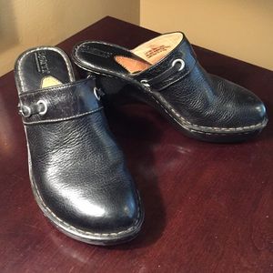 Born black leather mules