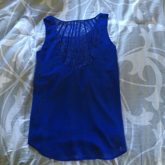 Sexy Detailed Lace/Open Back Midnight Blue Top! 💙