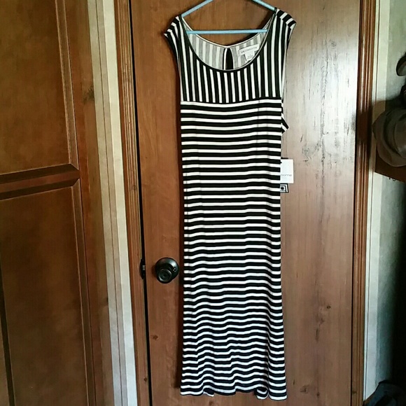 Black & white striped Dress sz Small New!!!