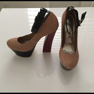 Bebe high heel platform shoe