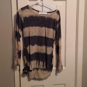 Country chic long sleeve top