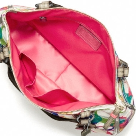 â¤ď¸NWT BStunningâ¤ď¸ - Picture 4 of 6