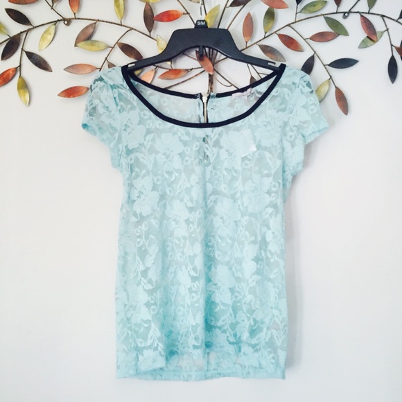 🆕Charlotte Russe mint green lace embroidered top