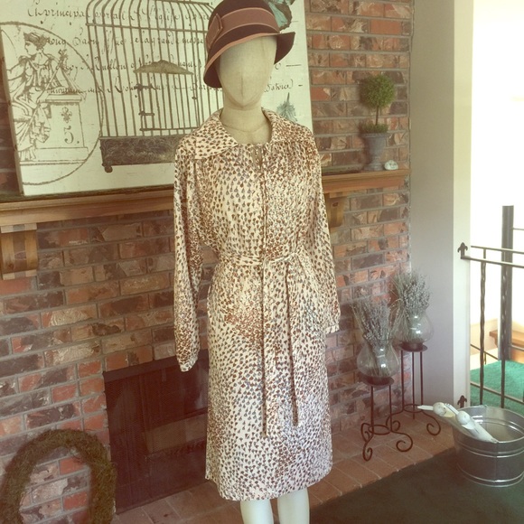 VINTAGE Fall Shift Dress