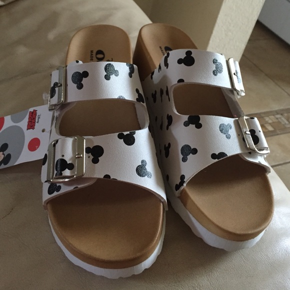 Sold - Picture 3 of 4