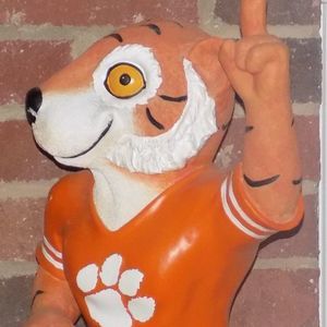 Meet your Posher, Becky