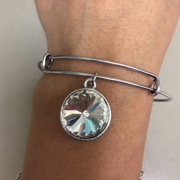 Bangle - Picture 2 of 5