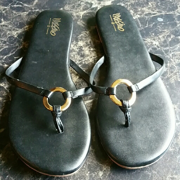 Black Gold Ring Sandals