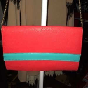 Shoulder hand bag. Great size!!