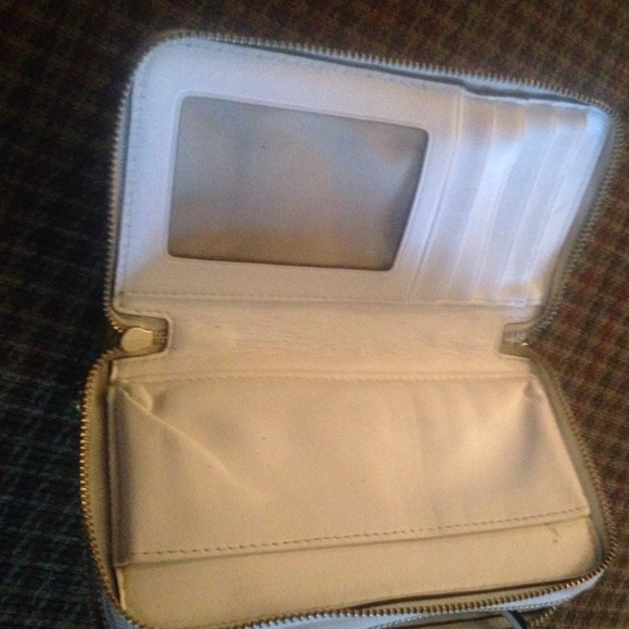 Wallet - Picture 2 of 3