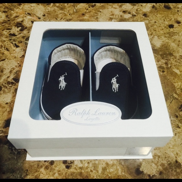 **** SOLD *****Ralph Louren infant shoes size 3 - Picture 1 of 1