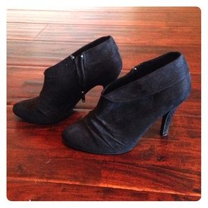 Black booties. Suede