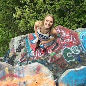 Meet your Posher, Nikki