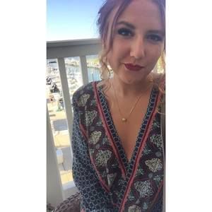 Meet your Posher, Olivia