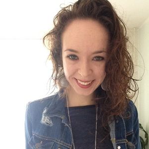 Meet your Posher, Claire