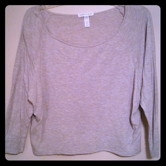 Cream/taupe 3/4 sleeve top