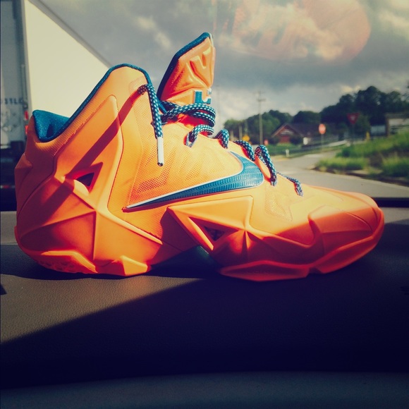 Nike Shoes - SOLD