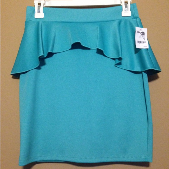 Charlotte Russe Dresses & Skirts - ✨🌟💖HP💖🌟✨Charlotte Russe Peplum Skirt