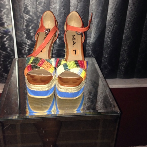 Muticolor wedge