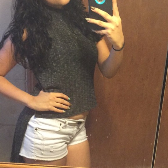 Gray turtle neck tank top - Picture 1 of 3