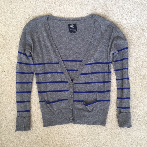 American Eagle Stripped Cardigan