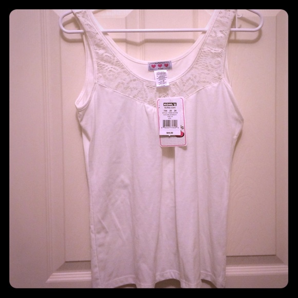 Kohls Medium white tank