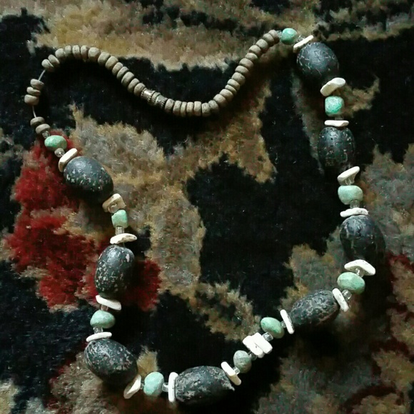 3 necklaces bundle - Picture 2 of 4