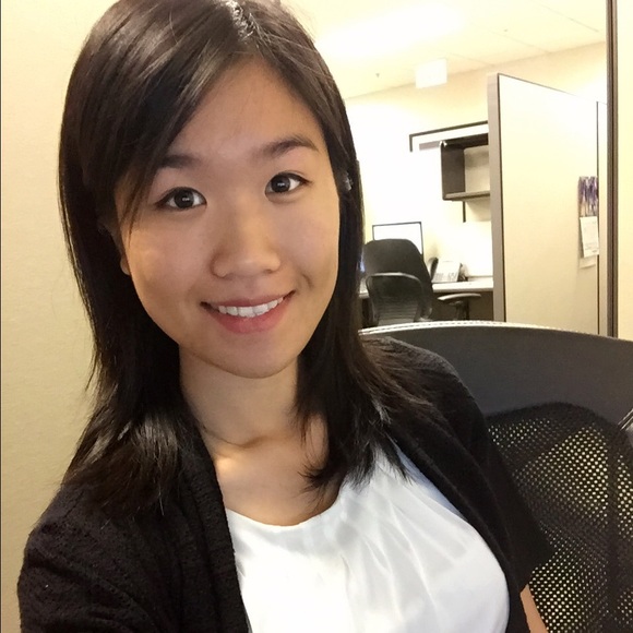 Meet your Posher, Mindy - Picture 1 of 1