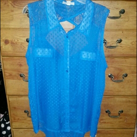 Cute blue chiffon 'Hi-low' top