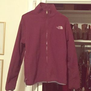 North Face burgundy fleece with lined sleeves